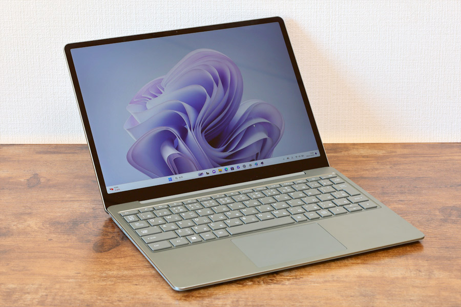 12.4型小型ノートPC「Surface Laptop Go 3」レビュー、価格は