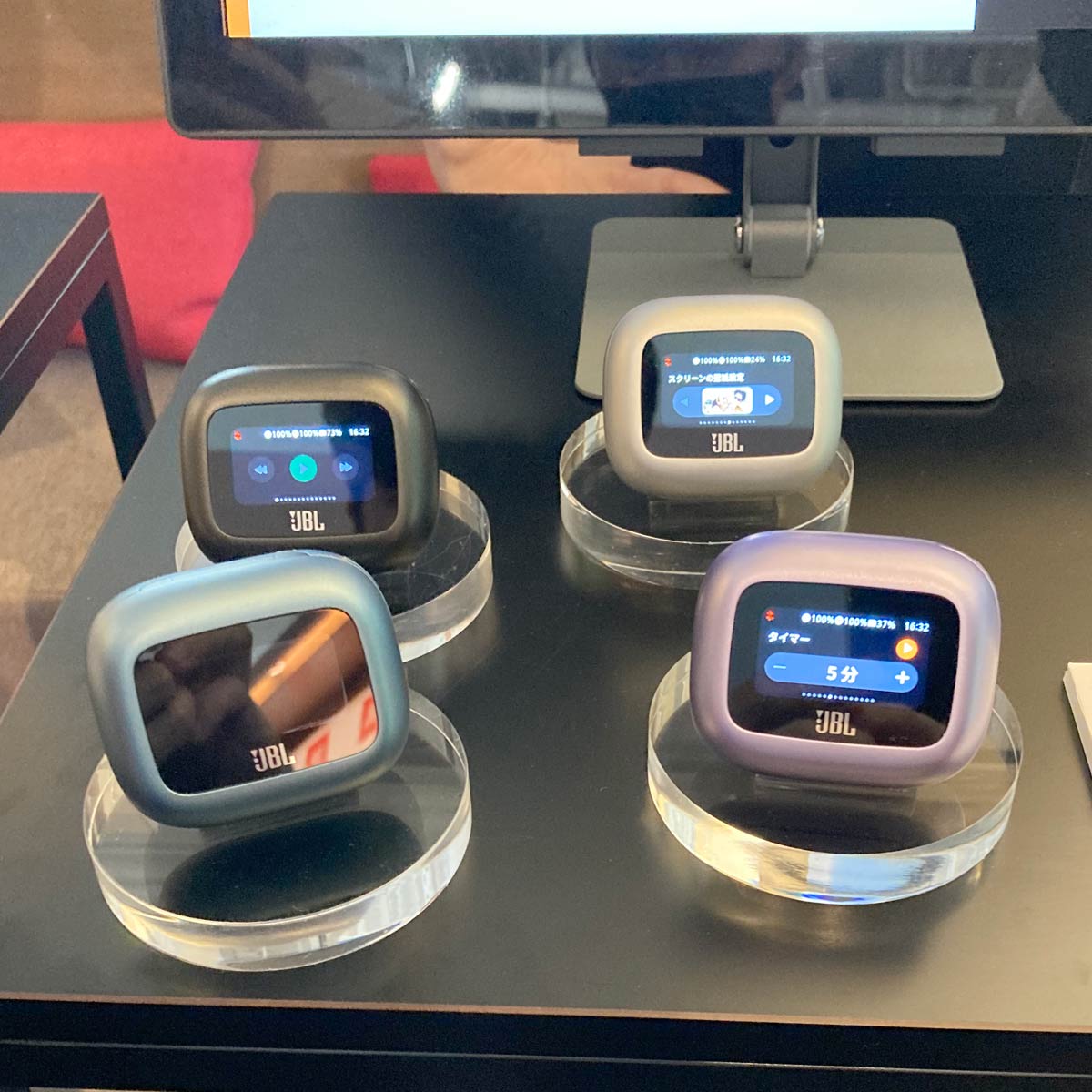 JBLから新作完全ワイヤレスイヤホン「LIVE BEAM 3」が登場! 進化したデザインと機能に注目