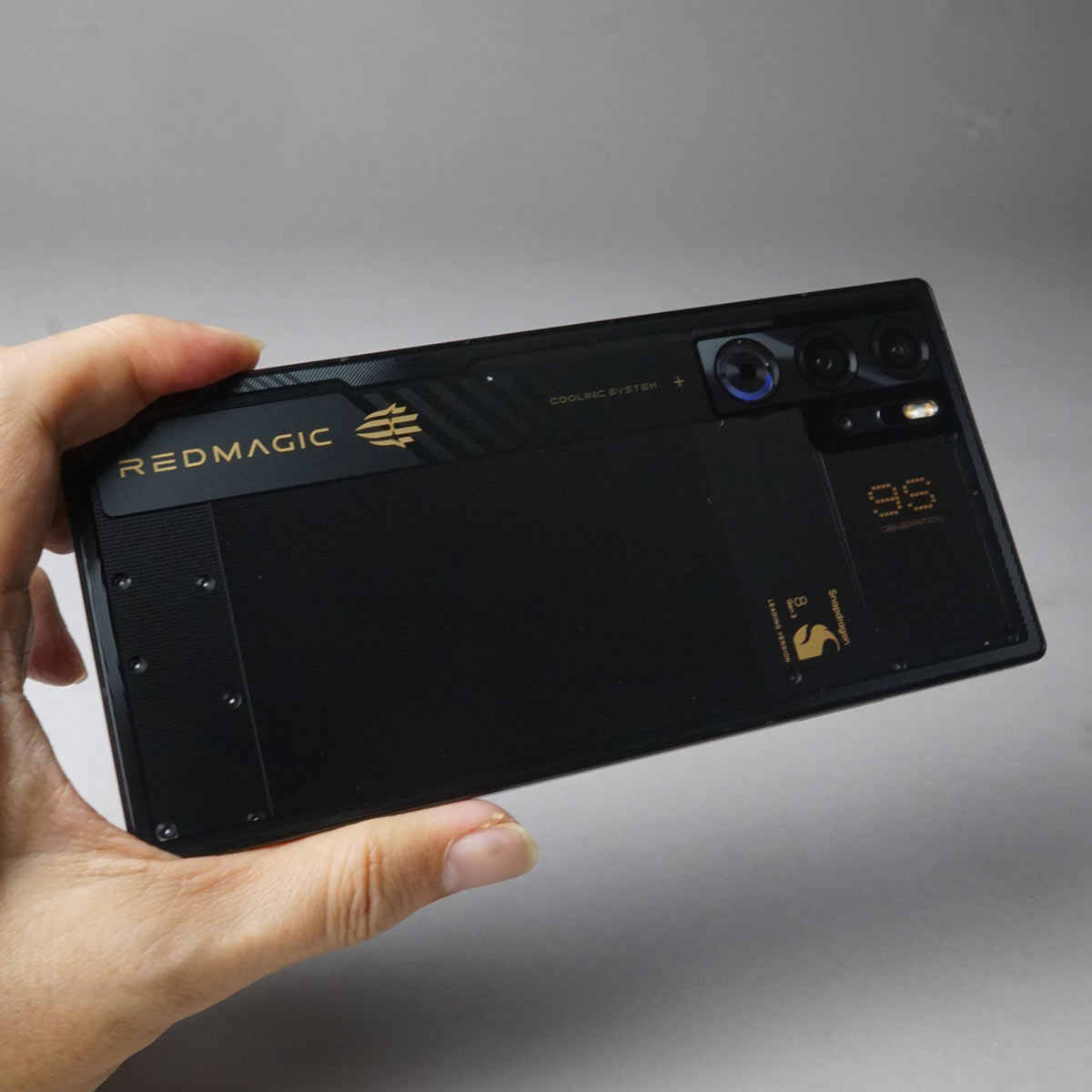 �O�����\�ŋ������N�Z�������I �K�`�Q�[�~���O�@�uREDMAGIC 9S Pro�v�V���[�g���r���[