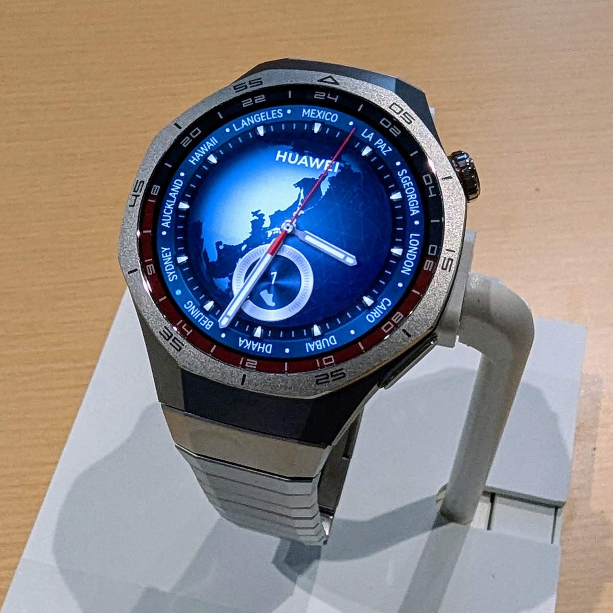 lC̃St@\iI uHUAWEI WATCH GT 5v͖{iIX|[cEHb`
