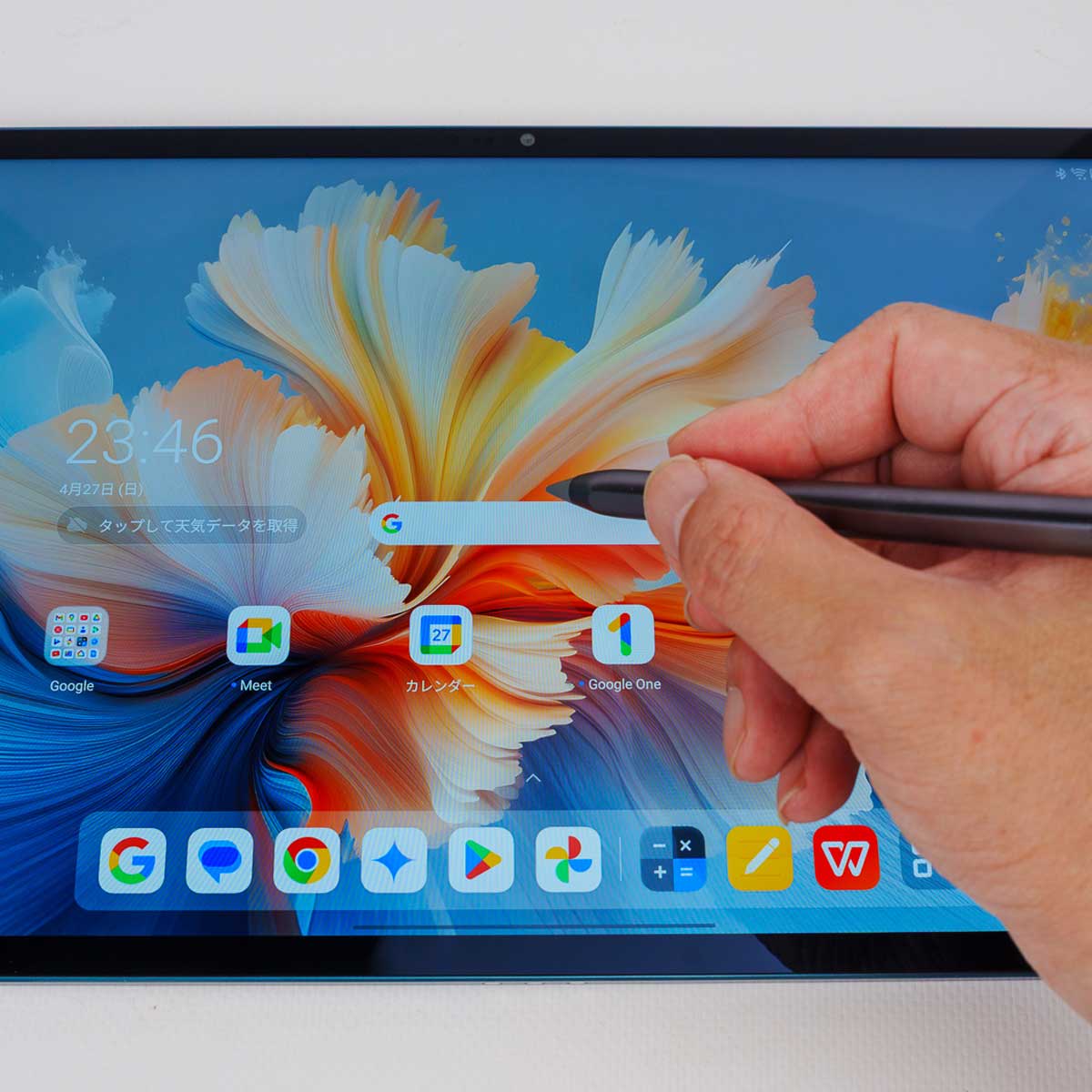 m{uYoga Tab Plusv̓ýƎAIΉ̊iEʃ^ubgI