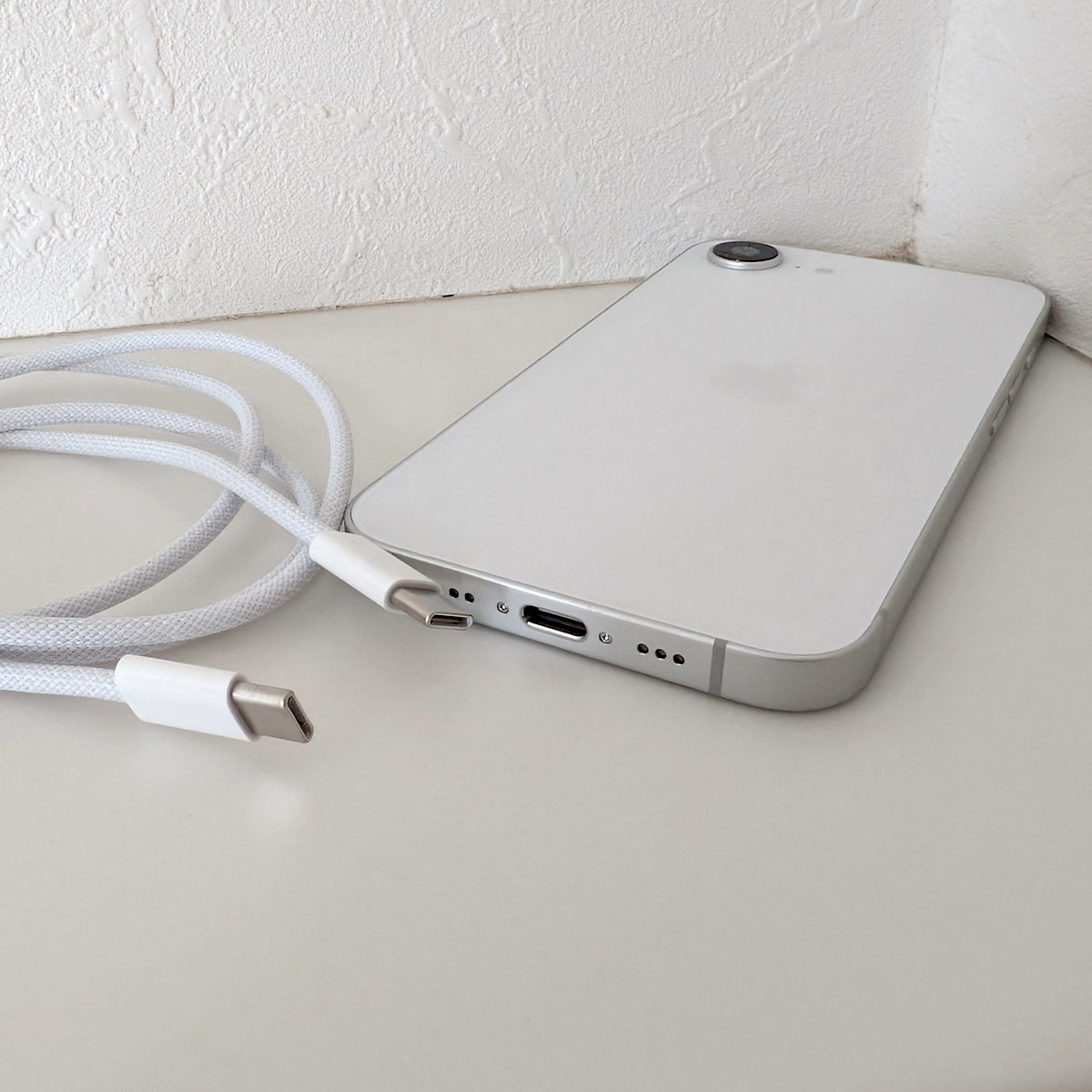 uiPhone 16evɓK[d4IƑIѕ