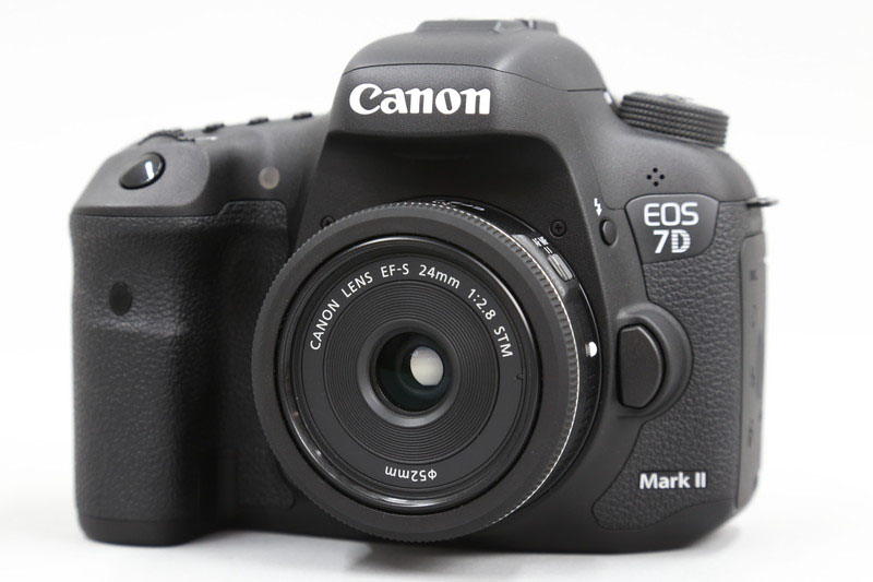 Canon EF-S24F2.8 STM パンケーキレンズ