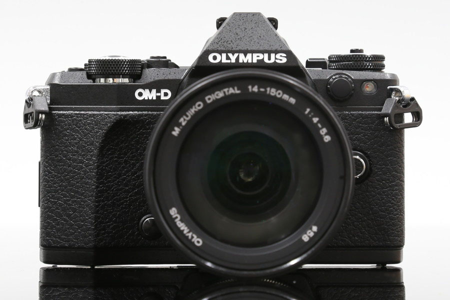 世界最高性能の手ブレ補正を実現！ 話題のミラーレス「OM-D E-M5 Mark II」特徴レポート - 価格.comマガジン