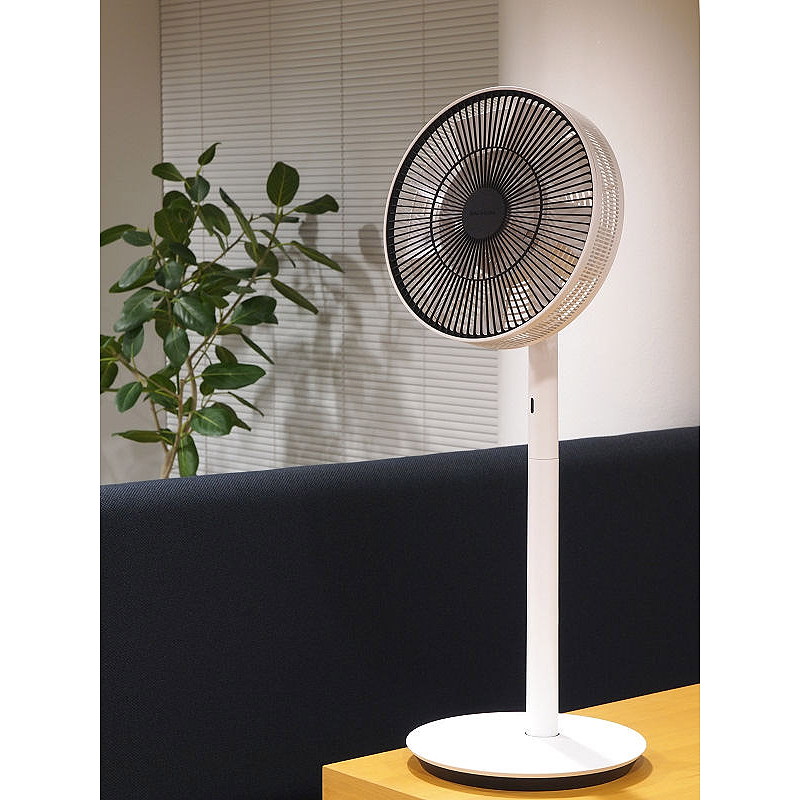 高くても売れるワケは？ バルミューダ扇風機の新モデル「GreenFan ...