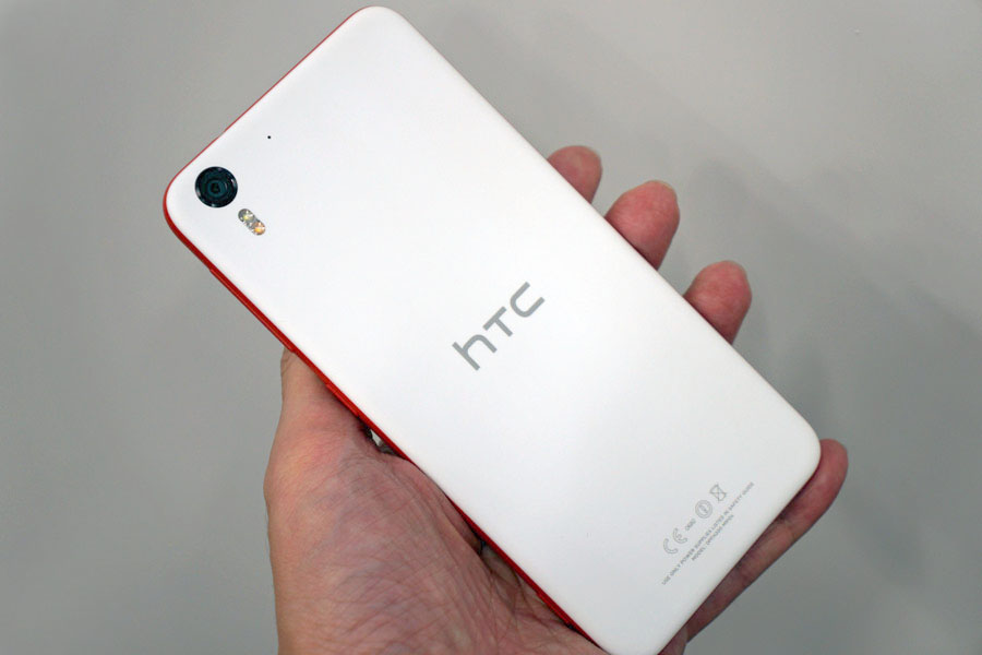 iPhone6  64GB  au版  HTC Desire 626 売り切り！