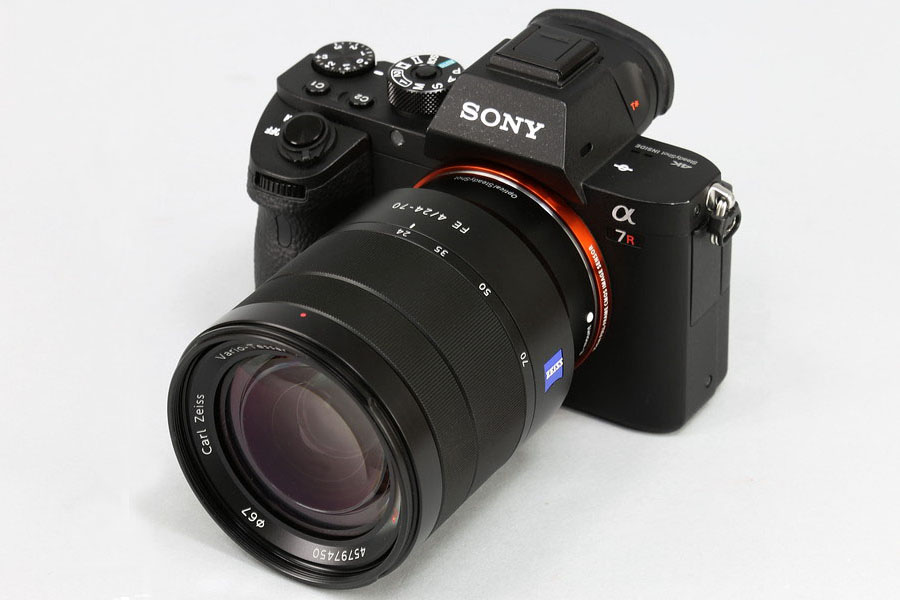 SONY  デジタル一眼カメラ α7R II