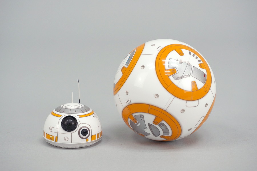 スター・ウォーズ」の新ドロイド「BB-8」と遊んでみました！ - 価格