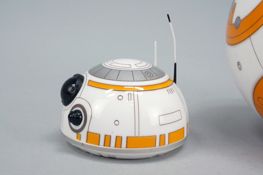 スター・ウォーズ」の新ドロイド「BB-8」と遊んでみました！ - 価格