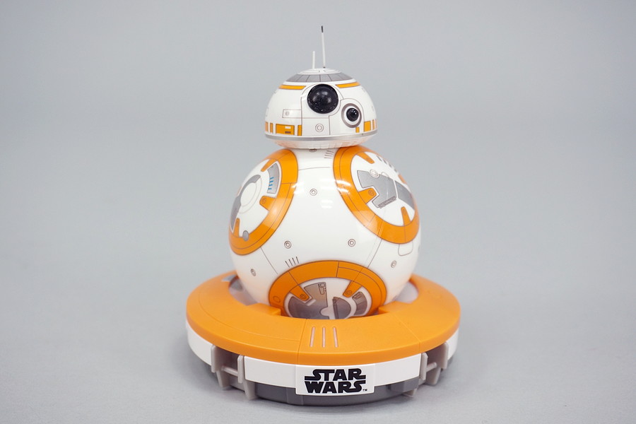 スター・ウォーズ」の新ドロイド「BB-8」と遊んでみました！ - 価格