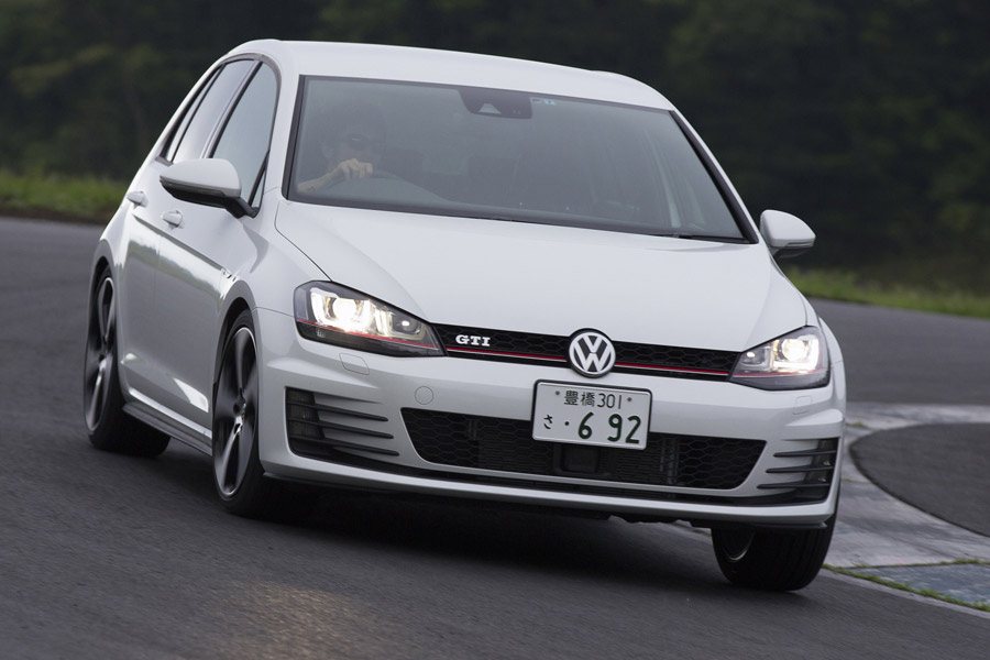 ゴルフ R と ゴルフ Gti ワインディングで判明した個性の違いとは 価格 Comマガジン