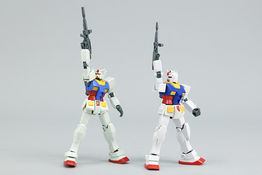 新設計で生まれ変わった！ 「HGUC 1/144 RX-78-2 ガンダム」新旧モデル