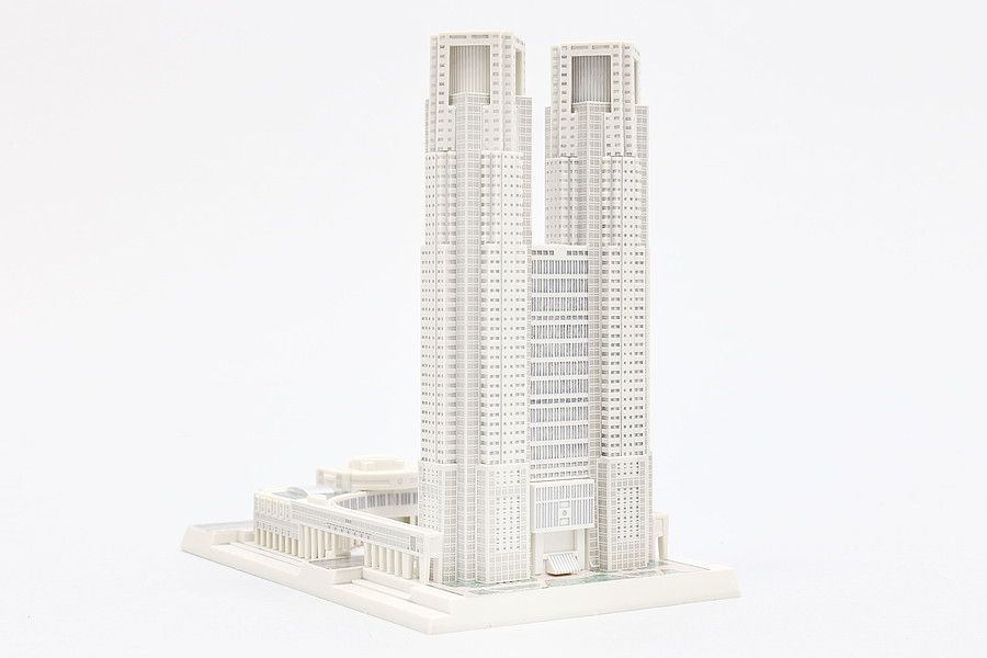 プラモデル 1 00スケール東京都庁舎 を作ってみました 価格 Comマガジン