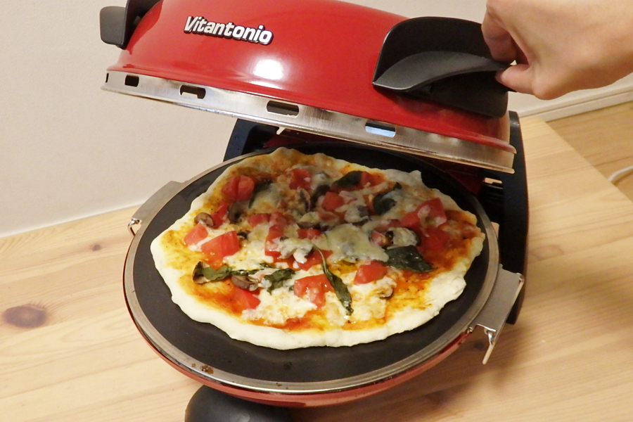 まるでMy ピザ窯！ ビタントニオ「グルメオーブン」でサクサクのピザを 