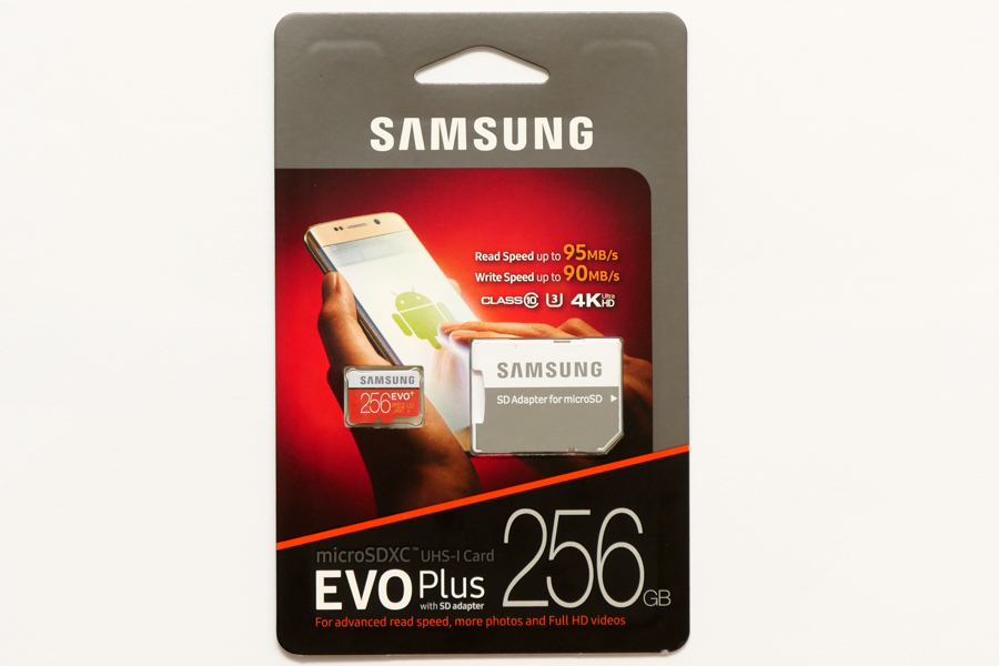 容量256GBのサムスン製microSDXCメモリーカード「EVO Plus 256GB」の 