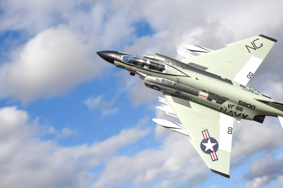 できたー 1 72スケールの F 4jファントム と実物戦闘機をコラボ撮影したらすごい達成感だった 価格 Comマガジン