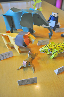 紙工作ってこんなに楽しい 動物22種が作れるクラフトブック 価格 Comマガジン