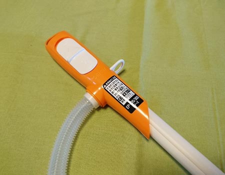 業界最速 ストーブへの給油がグッと楽になる電動灯油ポンプ 価格 Comマガジン