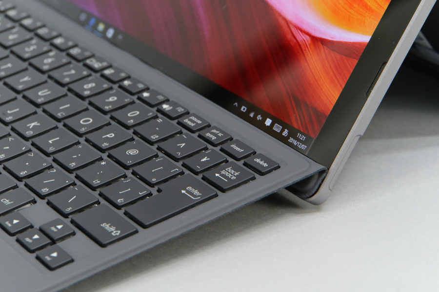 Surface Pro 4の好敵手、ASUS「TransBook 3」の実力は？ - 価格.com