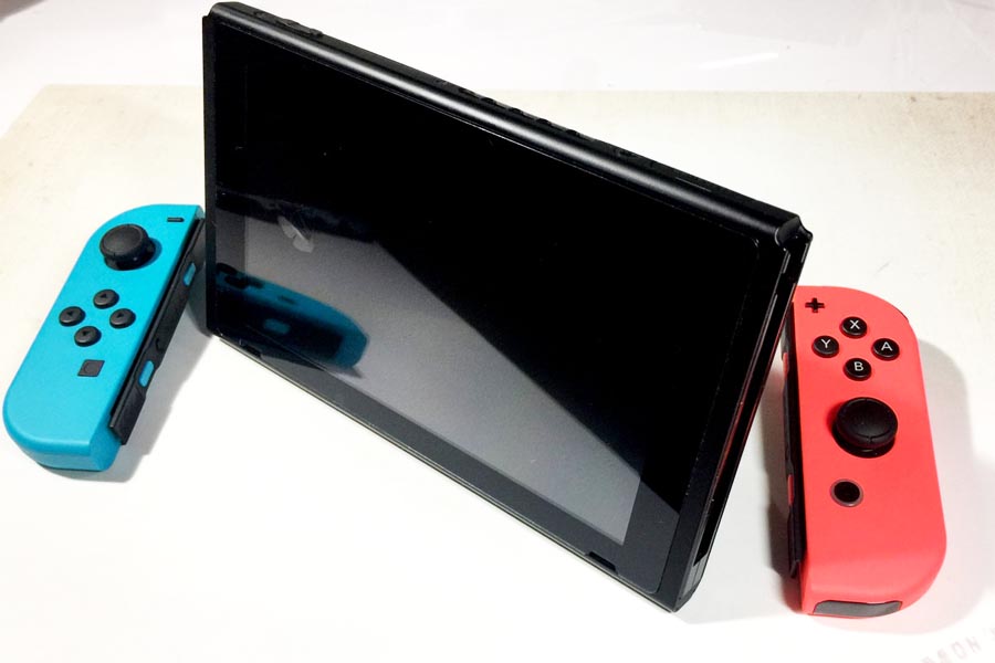Nintendo Switchのお悩み 充電しながら遊びにくい を解決する