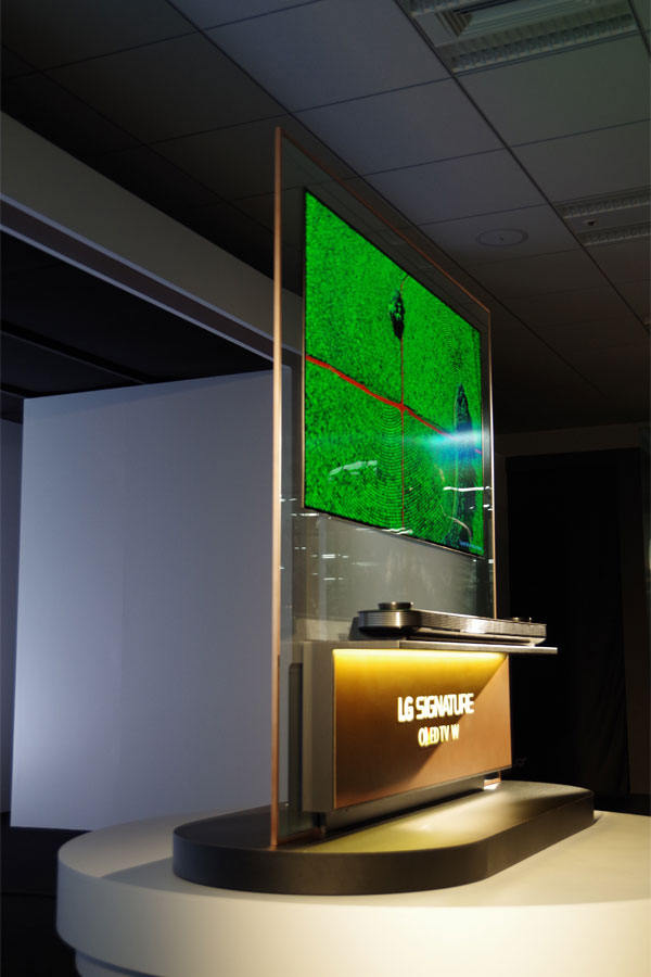 LG 壁貼り 4K対応 65インチ 有機ELテレビ OLED65W7P