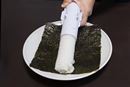 寿司がニュルニュル…「太巻き製造バズーカ」が衝撃的すぎる！