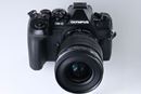 オリンパス「M.ZUIKO DIGITAL ED 17mm F1.2 PRO」の“美しくにじむボケ”に感動!