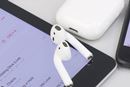 「AirPods」の便利な使い方――2回タップの操作を左右で別にする、紛失時の対処法など