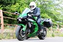 スーパーチャージドエンジンの加速感が衝撃的! カワサキ「Ninja H2 SX SE」が過激で楽しい!!