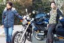 試着してチェック! バイクに乗っていない時にも使える“見た目もいい”秋冬ライディングウェア