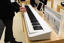 マジでスリム! カシオ「PX-S1000」は机にスッキリ置きやすい88鍵電子ピアノ