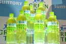 若者のための「ストレスフリーな緑茶」誕生! 「サントリー天然水」ブランドから