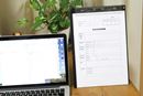 「PC横に書類を立てて、見ながら作業したい欲」を満たす収納文具で、仕事超はかどる!