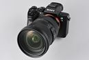 価格.comで人気ナンバーワン! シグマ「24-70mm F2.8 DG DN」実写レビュー