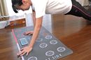 まるでツイスター! ゲーム感覚で鍛えられる「プランクトレーニングマット」2週間チャレンジ