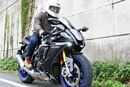 「CBR1000RR-R」のライバル車に試乗!公道でもシビれる加速感が味わえるヤマハ「YZF-R1M」