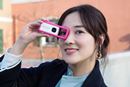 キヤノンが思い切った! カラビナデザインの新コンセプト小型デジカメ「iNSPiCREC」が面白い