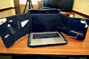 カバンを開けばそこが仕事場に! 究極の“リモートワーク用”PCバッグ