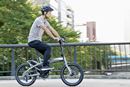 ~jx^Cv̍ŋe-BikeI^[uVektron S10v̊xɐlC̗R