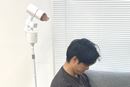 刺さる人には刺さる! “手ぶら”で髪の毛が乾かせる「ドライヤー用首振りスタンド」