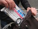 お花見の際に必携! ウェットティッシュの活用法!