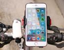 自転車乗りにオススメ! ホールド性抜群のスマホホルダー