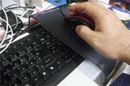 この発想はなかった! テンキーに“かぶせる”マウスパッド