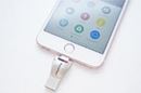 「iPhoneにカードを挿せたら…」が実現する便利アイテム発見!