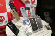 ォ@\głSIMt[X}zuMoto Z2 Playv@Ăɂ̓Q[pbhoI