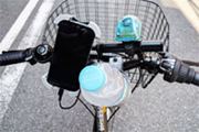 自転車に乗りながら“スマホの充電”ができちゃうお役立ちアイテム