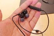 SHUREBluetoothCz3foI BluetoothP[u̒Pif