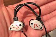 ЏBluetoothΉfI Fender̍ŐVCzuPURESONICv𒮂Ă