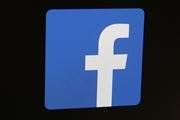 Facebook5000ľl񂪕spBAJEg폜^֔W