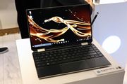 {HPAEŏ13.3^2in1uHP Spectre x360 13vƖ؂guENVYv